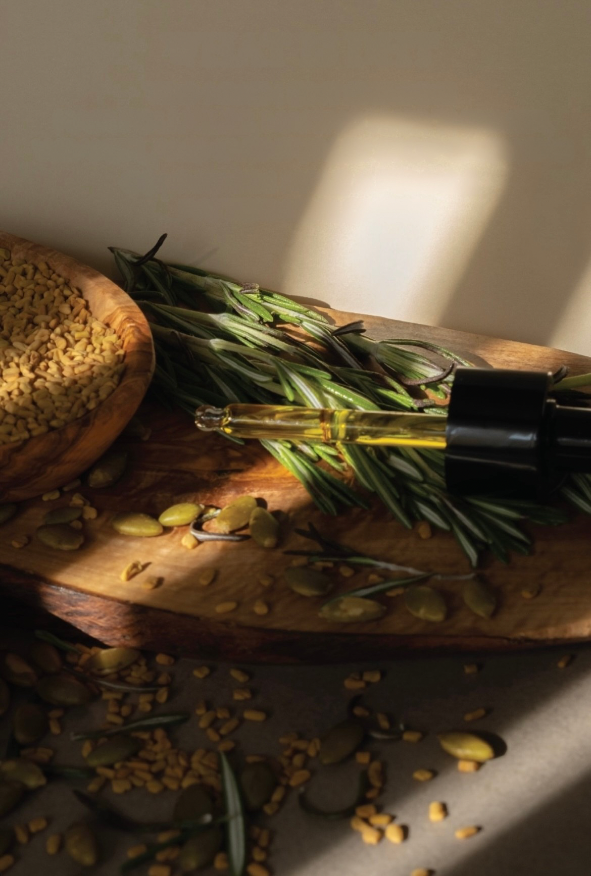 Roza Roots Hair Growth Oil: Natural DHT Blocker for Thicker, Fuller Hair